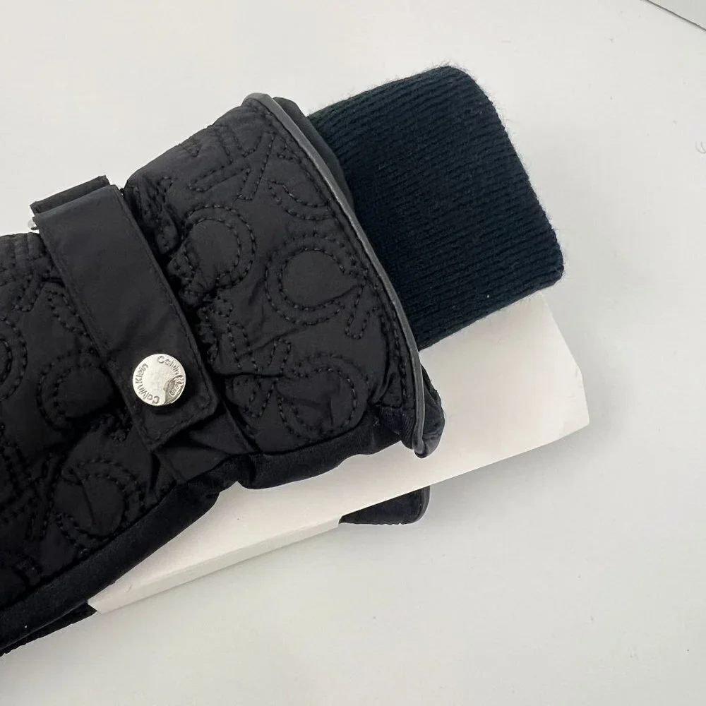 Calvin Klein CK Women's‎ Mittens Black Quilted Logo Size Small